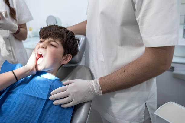Best Orthodontic Emergency Dentist in East Lake, FL