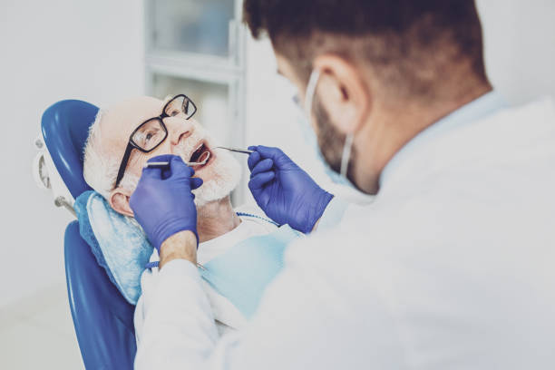 Best Emergency Dental Extractions in East Lake, FL